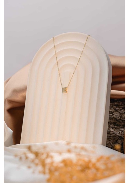 14 Ayar Altın E Harfli Kolye Altın Kolye indirimleri