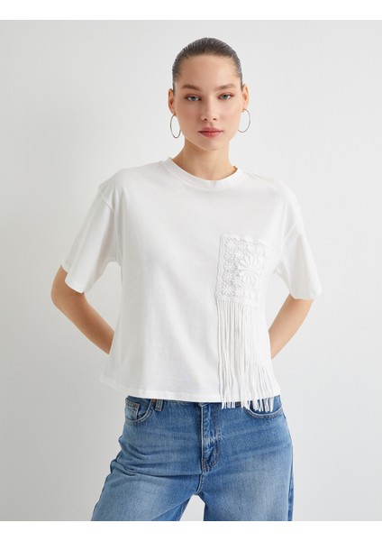 Püsküllü Dantel Detaylı Tişört Kısa Kollu Bisiklet Yaka Pamuklu modelleri