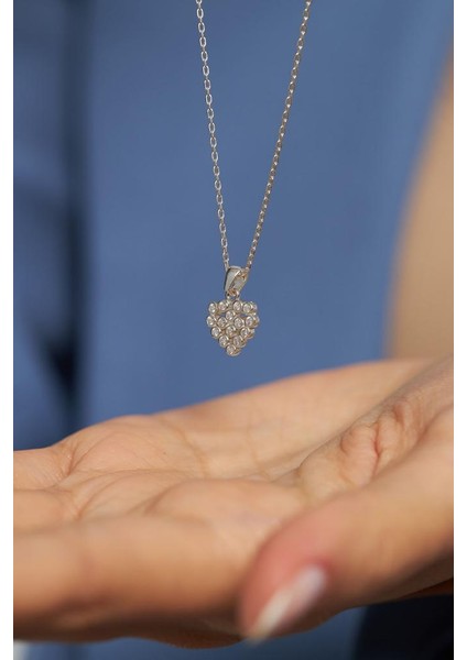 Zirkon Taşlı Rodyum Kalp Model Minimal Gümüş Kolye