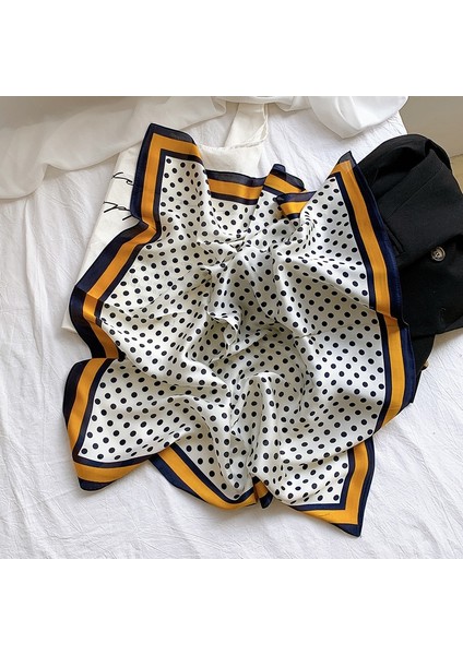 Saten Ipek Eşarp Kadın Tasarımcı Marka Fular Boyun Atkı 70CM Kare Kafa Saç Atkılar Bandana Bayanlar Için Mendil Yeni (Yurt Dışından) indirimleri