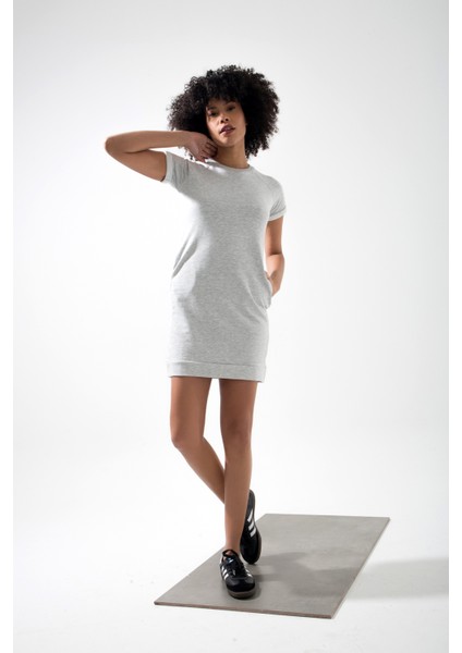 Carl Kısa Kollu 3 Iplik 0 Yaka Cepli Mini Sweat Elbise Hb modelleri