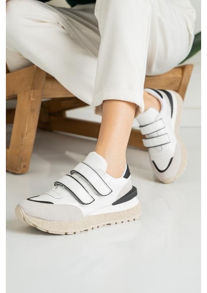 Siyah Günlük Cırtlı Iç Taban Kadın Sneaker fırsatları