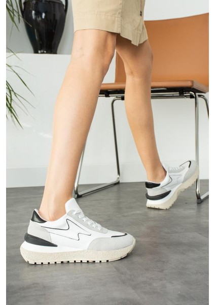 Beyaza Siyah Günlük Iç Taban Kadın Sneaker modelleri