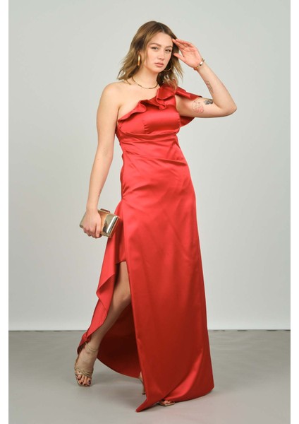 Kadın Tek Omzu ve Kolu Volanlı Saten Abiye Elbise 1833 Kırmızı fırsatları