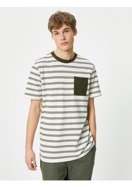 Cep Detaylı Tişört Bisiklet Yaka Kısa Kollu indirimleri