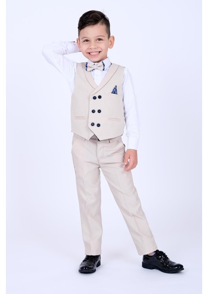 Krem Mendil Detaylı Erkek Çocuk Smokin Takım