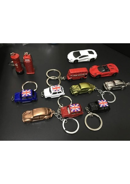 Kırmızı Araba Anahtarlık Metal Araba Anahtarlık Anahtarlık Hediye Kişiselleştirilmiş Zincirler Eski Araba Anahtarlık Araba Styling Aksesuarları Dekorasyon (Yurt Dışından) indirimleri