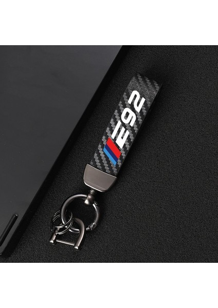 E90 Lüks Karbon Fiber Araba Logosu Anahtarlık Özel Oto Anahtarlık Aksesuarları Bmw E28 E39 E46 E60 E61 E70 E90 E92 E93 (Yurt Dışından) fırsatları