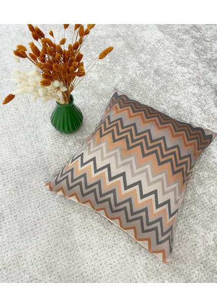 Zigzag Desen Renkli Kırlent Kılıfı 45 x 45