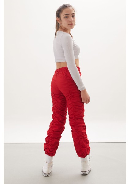 Kırmızı Şerit Dikişli Kız Paraşüt Pantolon 18005 indirimleri