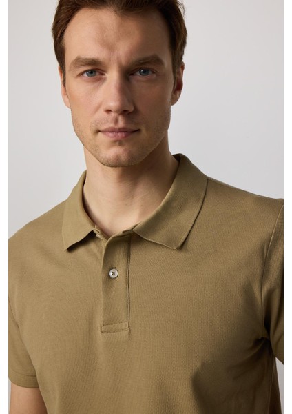 Erkek Slim Fit Dar Kesim Pamuk Düz Pike Kahverengi Polo Yaka Tişört fiyatları