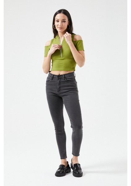 Omuz Detay Crop Bluz Yağ Yeşili fırsatları