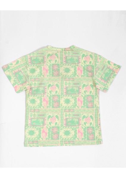 Çocuk Desenli Yeşil Oversize Kısa Kol T-Shirt
