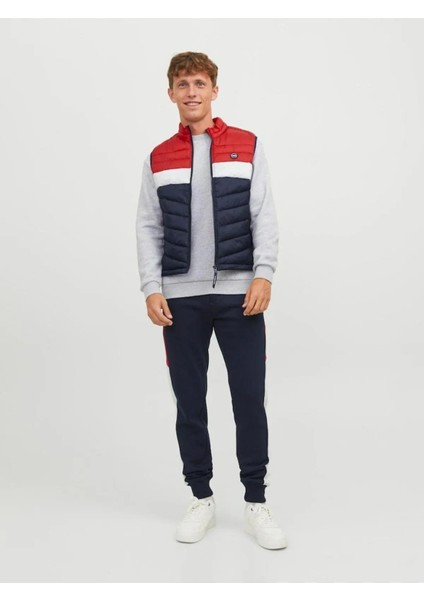 Markasız Jack&jones 12211790 Enıne Dıkıslı 2 Ceplı Yelek