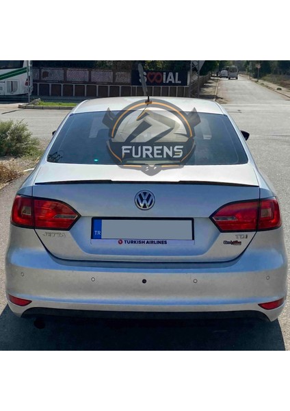 Volkswagen Jetta Mk6 Bagaj Üstü Yarasa Spoiler Bagaj Çıtası Piano Black 2010-2017 modelleri