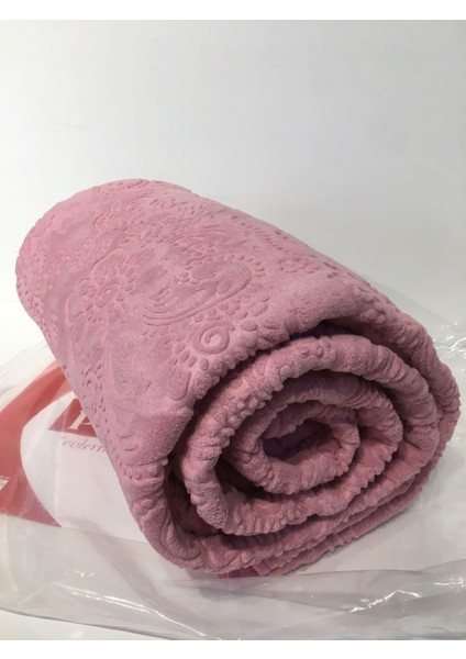 Desenli Pembe Çift Kişilik Battaniye