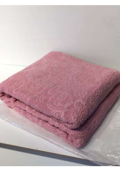 Desenli Pembe Çift Kişilik Battaniye