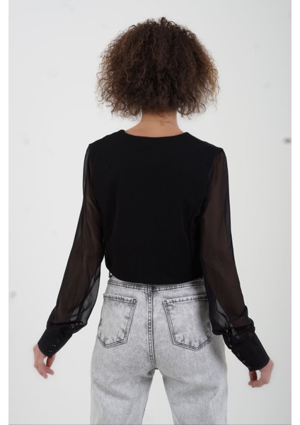 Siyah Yelek Detaylı Organze Kol Gömlek fırsatları