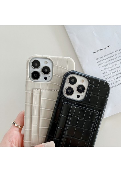 2 Kart Yuvaları iPhone15 Pro Max Timsah Dokulu Pu+Pc Telefon Kapağı Strap-White ile (Yurt Dışından)