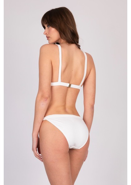 Gold Halka Detaylı Beyaz Üçgen Bikini Takımı modelleri