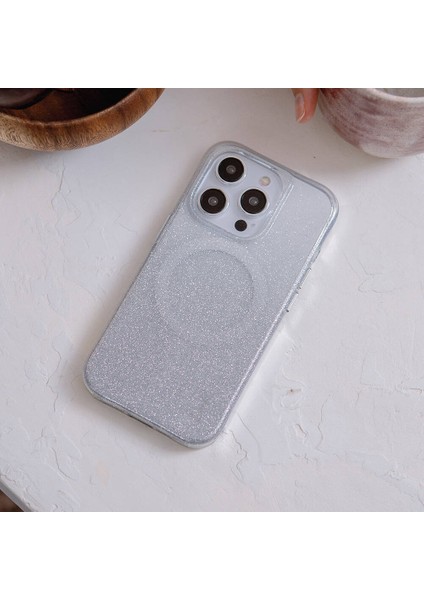 iPhone 15 Pro Uyumlu Kılıf Magsafe Şarj Özellikli Simli Arka Yüzey Coehl Lumino Kapak Gümüş