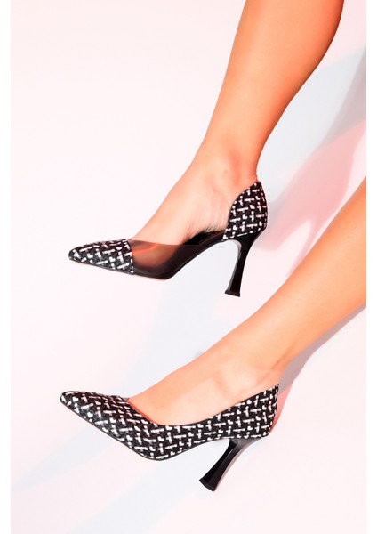 Wayne Siyah-Beyaz Desenli Şeffaf Kadın Ince Topuklu Ayakkabı fiyatları