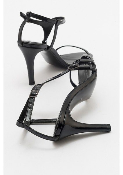 Molde Siyah Rugan Kadın Ince Topuklu Ayakkabı modelleri