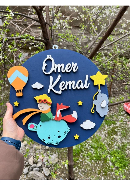 Baykuş Craft Mimarlık Özel Tasarım Hastane Hediyelik Daire Küçük Prens Tilkili Bebek Ahşap Kapı Süsü