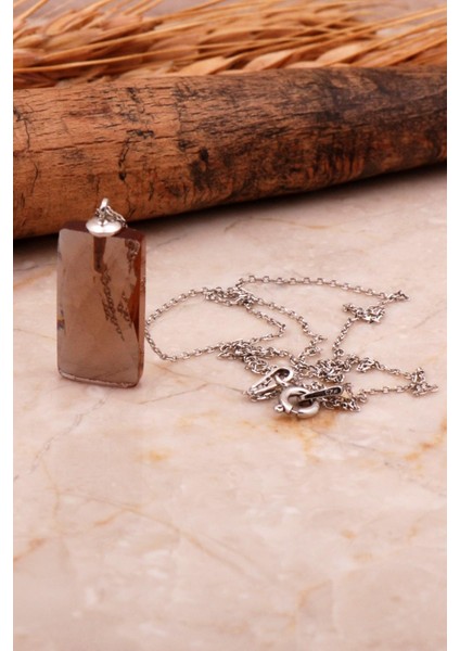 Renk Değiştiren Sultan Taşlı Kare Kesim Rodyumlu Gümüş Kolye 7958 fiyatları