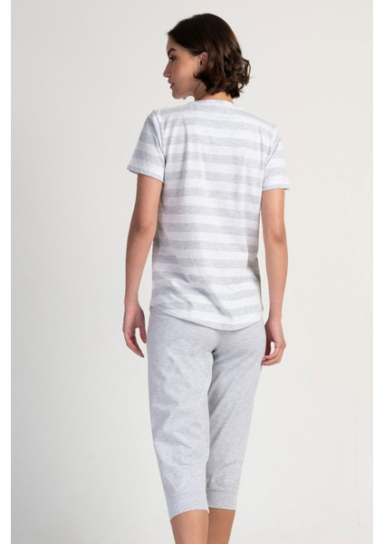 Kadın Kısa Kol Kaprili Pijama Takım fırsatları