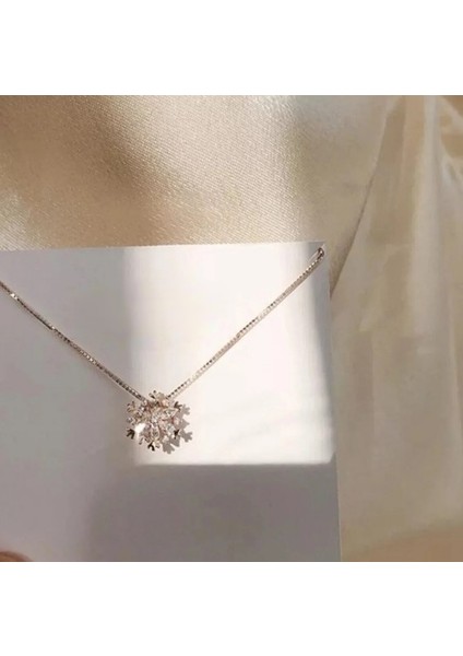 925 Ayar Zirkon Taşlı Kar Tanesi Rose Renk Kolye