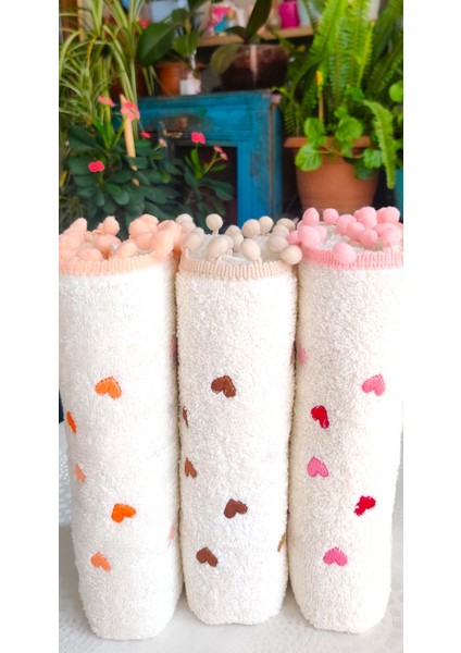 Annem Çeyizlik 50X90 Cm. Bukle Dokulu Yeni Trend Kalp ve Çiçek Nakışlı El, Yüz Havlusu (3.lü Set)