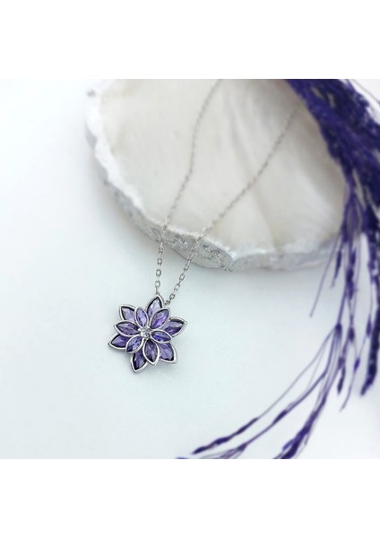 925 Ayar Gümüş Mor Taşlı Rodyumlu Lotus Çiçeği Kolye