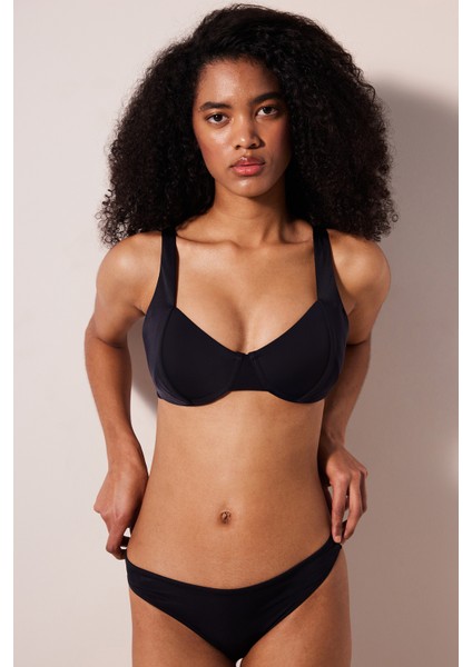 New Balen Siyah Bikini Üstü