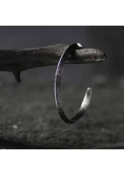 V2 Vintage Bileklik Manşet Bilezik Erkekler Kadınlar Için Manşet Bilezik Retro Viking Titanyum Çelik Rahat Eski Moda Takı Pulseira (Yurt Dışından) modelleri