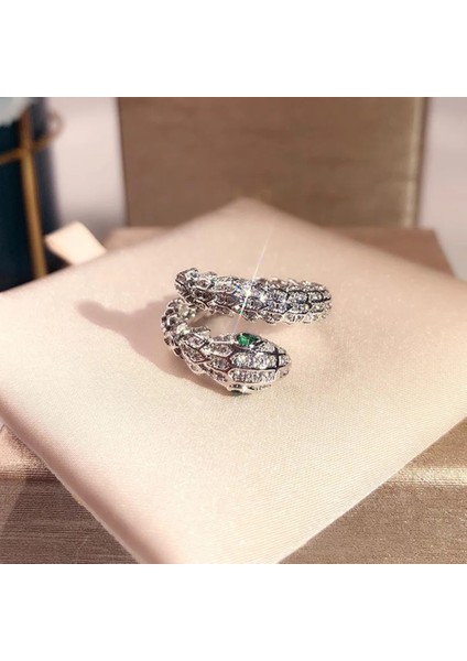 56-58MM Tarzı Açık Sarı Renk Altın Tam Matkap Yılan Bayan Bilezik Kişilik Moda Trendi Kadın Bilezikler Pırıltı Dans Partisi Hediyesi (Yurt Dışından) fırsatları