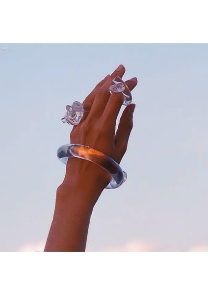 No.6 Boyutu Aomu Big Circle Trendy Renkli Moda Şeffaf Akrilik Bilezik Kadınlar Kızlar Için Basit Açık Bilezik Parti Takı Hediyeler (Yurt Dışından) modelleri