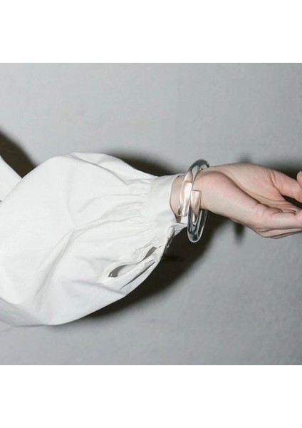 No.6 Boyutu Aomu Big Circle Trendy Renkli Moda Şeffaf Akrilik Bilezik Kadınlar Kızlar Için Basit Açık Bilezik Parti Takı Hediyeler (Yurt Dışından) indirimleri