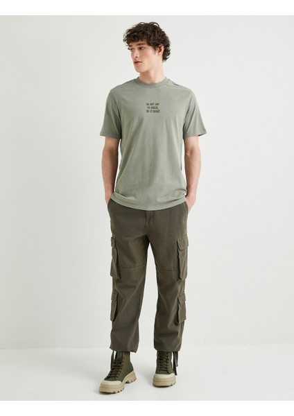 Slogan Işlemeli Tişört Yıkamalı Bisiklet Yaka Kısa Kollu fiyatları