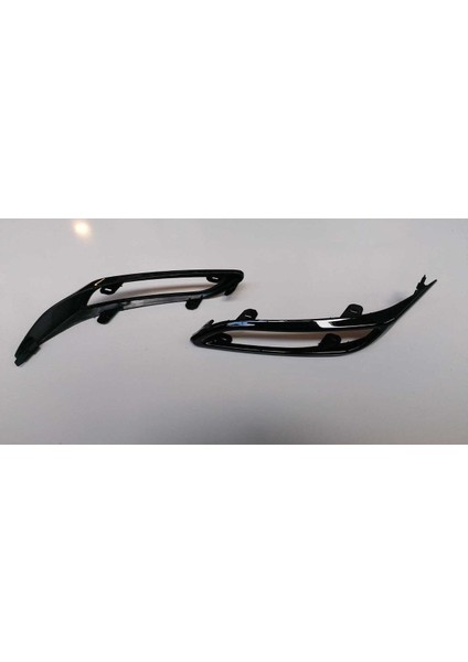 Kapak Reflektör Auris 15-17 Arka Rh