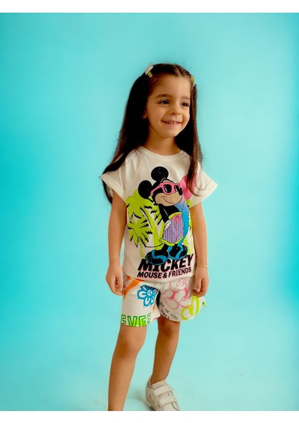 Yeni Sezon Kız Çocuk Mickey Mouse Baskılı T-Shirt Şort Takım 2'li Set