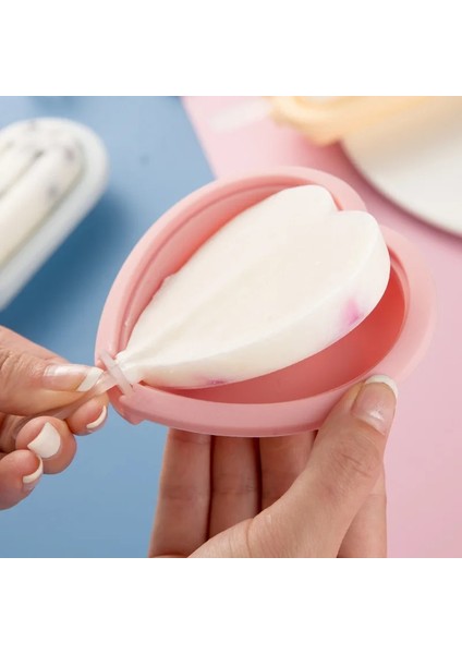 Gri Stili Seviyorum 1 Adet Yeniden Kullanılabilir Silikon Dondurma Küpü Kalıp Şerit Aşk Şekli El Yapımı Dıy Tatlı Popsicle Makineleri Kapaklı ve Sopalı Kalıp Tepsisi (Yurt Dışından)
