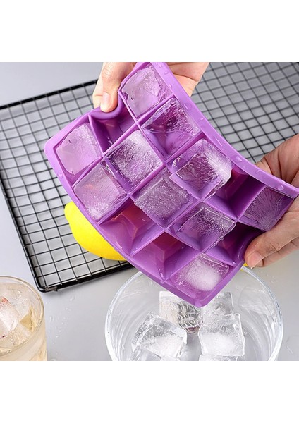 Yeşil Stil 24 Kavite Silikon Ice Cube Maker Dondurucu Için Kapaklı Tepsiler Dondurma Soğuk Içecekler Viski Kokteyller Mutfak Aletleri Aksesuarları (Yurt Dışından)