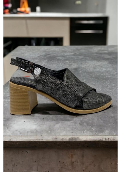 D24YS-1465 Çelik Kadın Sandalet fiyatları
