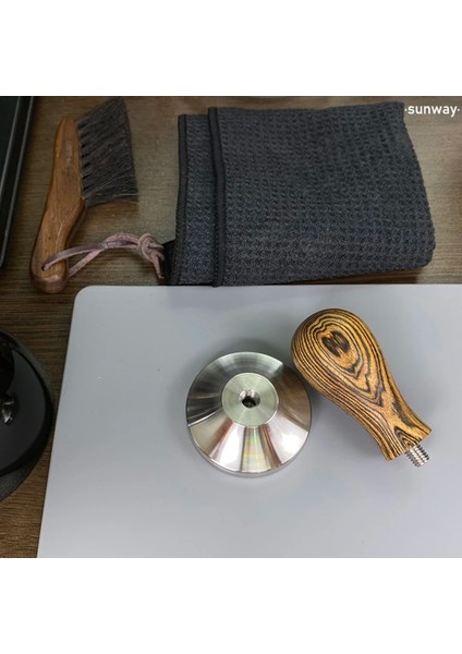 Altın Sandal Ağacı Stili 53 mm Kahve Sabotaj Altın Sandal Ağacı Sap 304 Paslanmaz Çelik Kahve Tozu Çekiç Espresso Cafe Araçları Barista (Yurt Dışından) modelleri