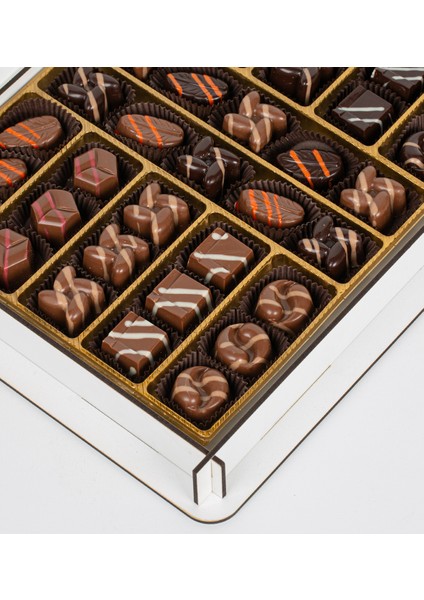 Kişiye Özel Ahşap Kutulu ve Kişiye Özel Nişan-Söz Çikolatası 40 Adet fırsatları