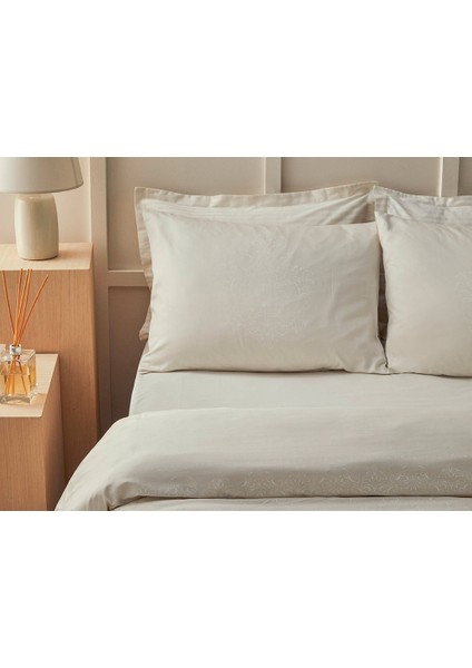 Elegant Crown Pamuk Saten King Size Nevresim Takımı Fildişi modelleri