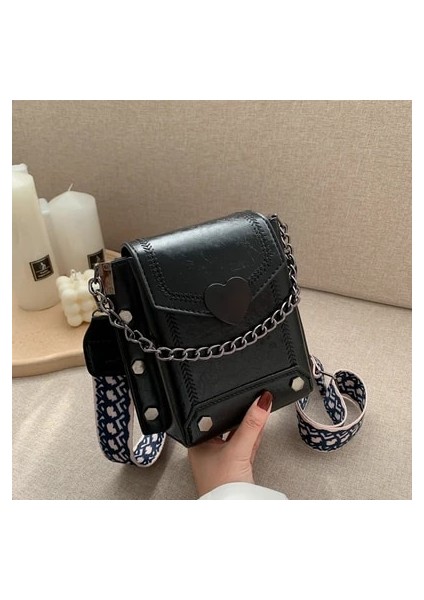 Siyah Stil Çanta Kadın Yeni Kore Tarzı Retro Kalp Şeklinde Kilit Cep Telefonu Kadın Çantası Çivili Omuz Çantası Kadın Messenger Çanta (Yurt Dışından)