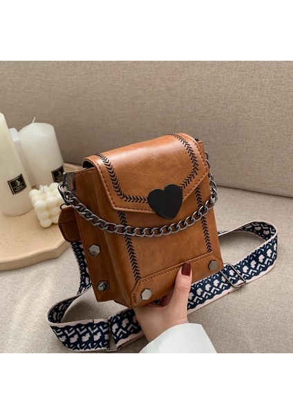 Siyah Stil Çanta Kadın Yeni Kore Tarzı Retro Kalp Şeklinde Kilit Cep Telefonu Kadın Çantası Çivili Omuz Çantası Kadın Messenger Çanta (Yurt Dışından) modelleri