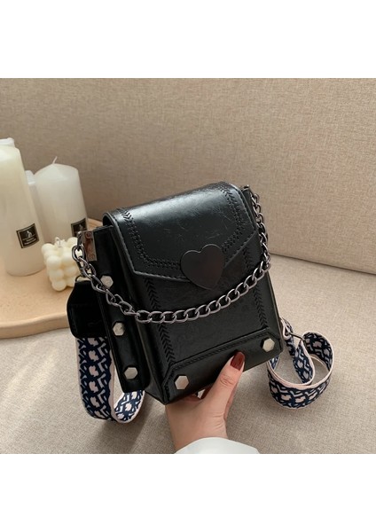 Siyah Stil Çanta Kadın Yeni Kore Tarzı Retro Kalp Şeklinde Kilit Cep Telefonu Kadın Çantası Çivili Omuz Çantası Kadın Messenger Çanta (Yurt Dışından) indirimleri